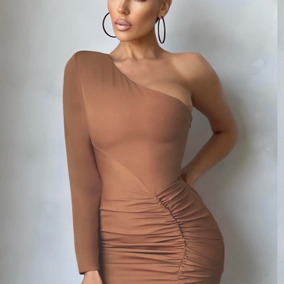 Club L London Tan One Shoulder Ruched Side Mini Dress - Picture 1 of 4